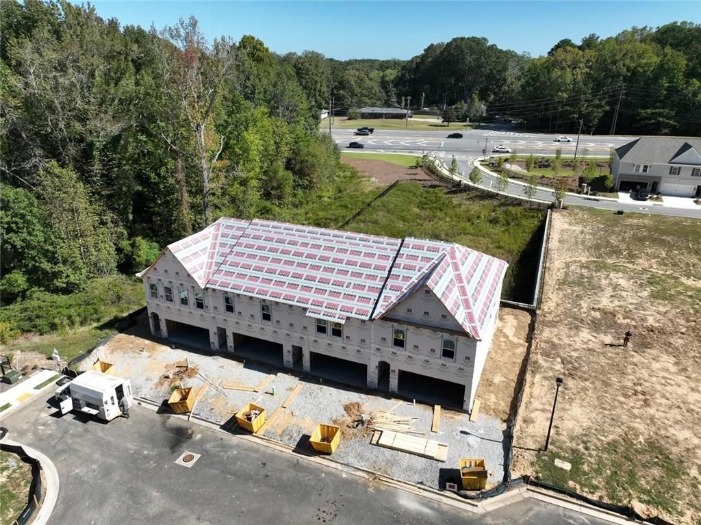 669 Sunstone Lane, Lawrenceville, GA 30043