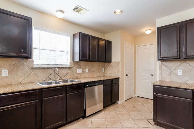 13321 Enchanted Way Drive, Montgomery, TX 77356