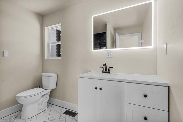 317 E RICHMOND STREET, Shawano, WI 54166