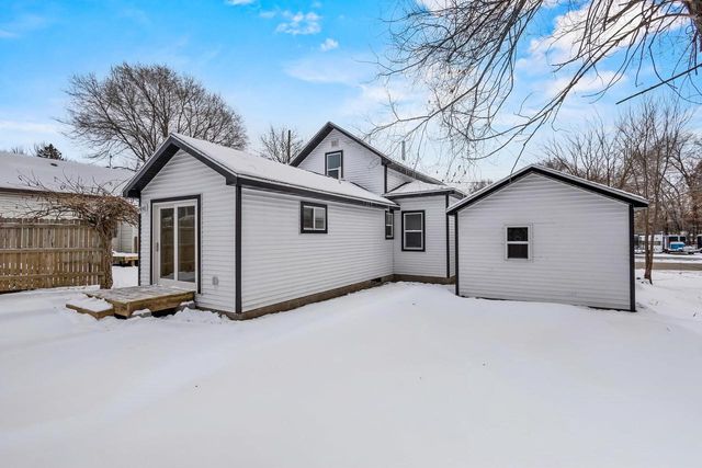 317 E RICHMOND STREET, Shawano, WI 54166