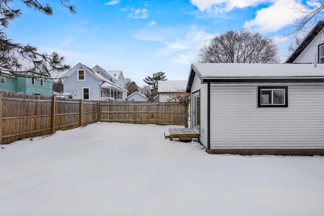 317 E RICHMOND STREET, Shawano, WI 54166