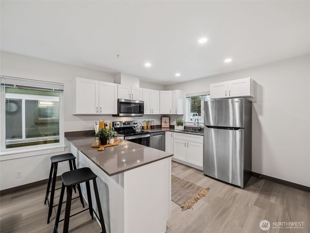 13813 32nd Lane S, Tukwila, WA 98168