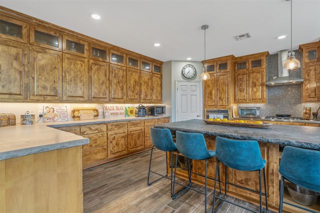 293 County Road 2768, Mineola, TX 75773
