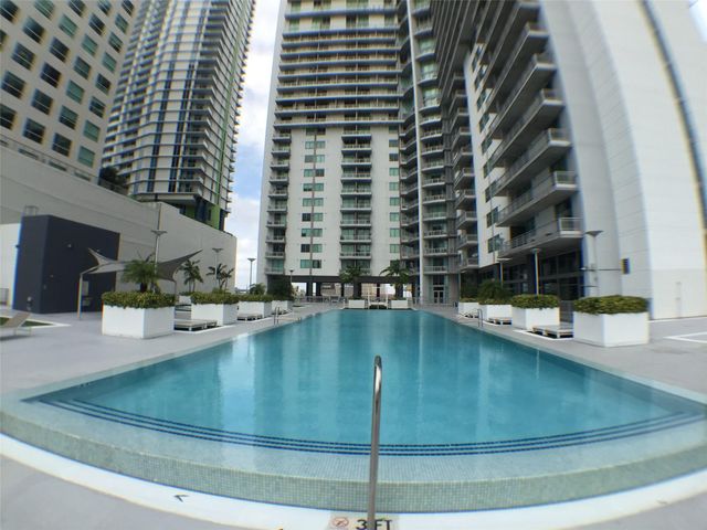 690 SW 1ST CT 1427, Miami, FL 33130