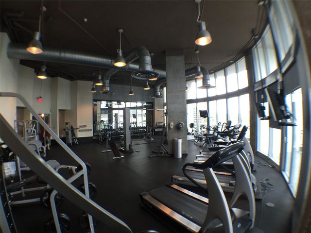 690 SW 1ST CT 1427, Miami, FL 33130