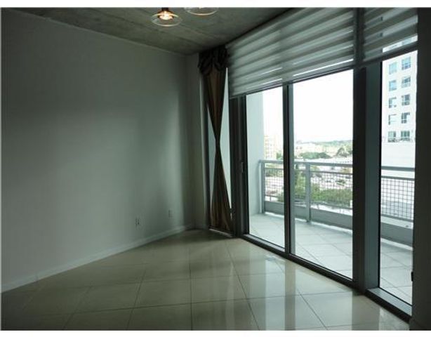 690 SW 1ST CT 1427, Miami, FL 33130