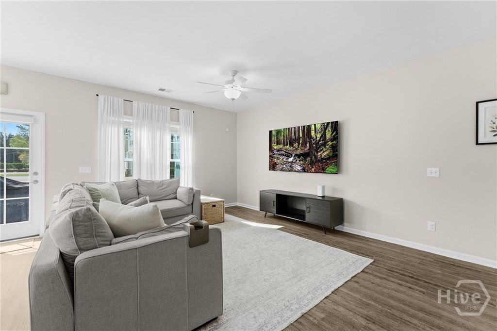 Image 16 of property listing at 138 Ainsdale Drive, Richmond Hill, GA 31324