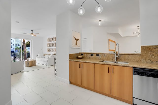 250 NE 3rd Avenue 1-211, Delray Beach, FL 33444