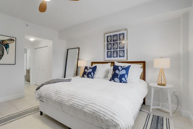 250 NE 3rd Avenue 1-211, Delray Beach, FL 33444