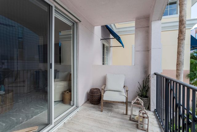 250 NE 3rd Avenue 1-211, Delray Beach, FL 33444