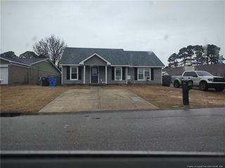 2204 Mossy Cup Lane, Fayetteville, NC 28304