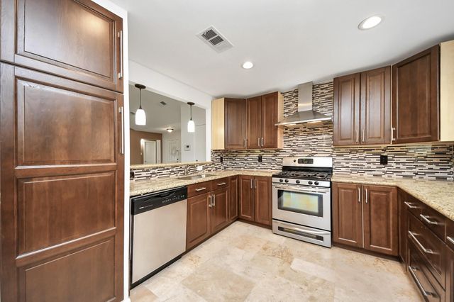 7802 Alegria Drive, Houston, TX 77083