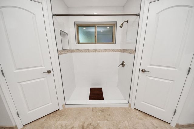 7802 Alegria Drive, Houston, TX 77083