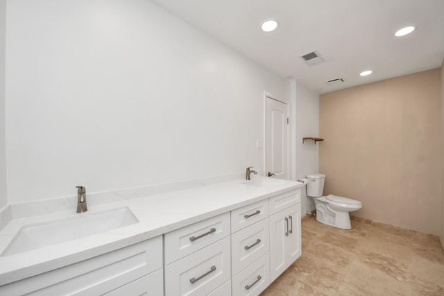 7802 Alegria Drive, Houston, TX 77083