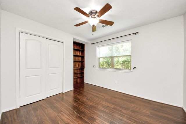 7802 Alegria Drive, Houston, TX 77083