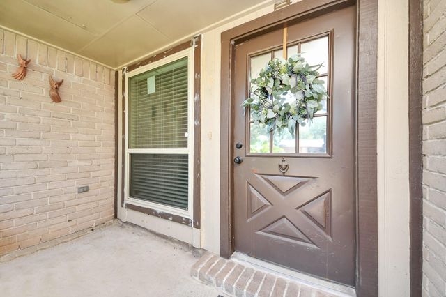7802 Alegria Drive, Houston, TX 77083