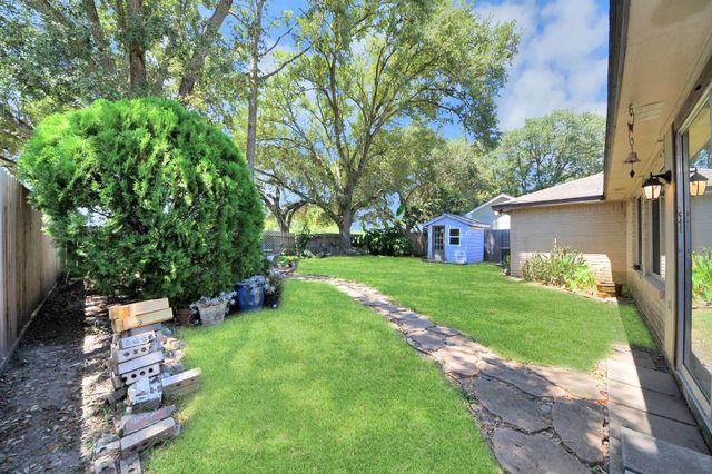7802 Alegria Drive, Houston, TX 77083