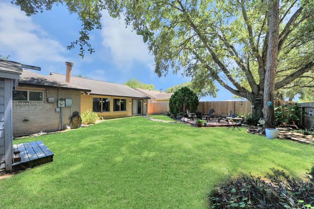 7802 Alegria Drive, Houston, TX 77083