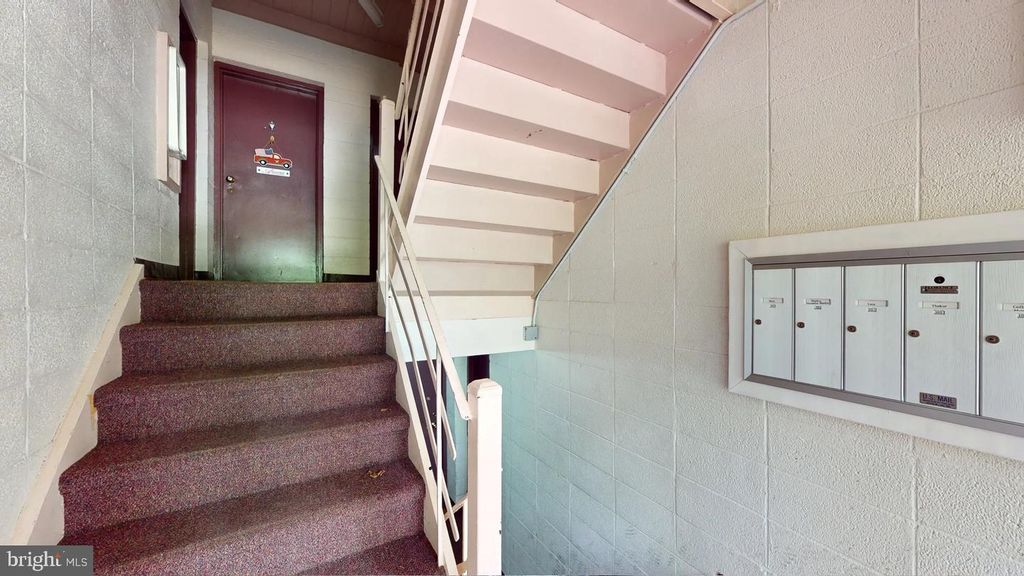 7364 LEE HWY #203, Falls Church, VA 22046