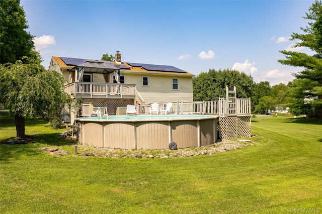 38 Forest Valley Road, Pleasant Valley, NY 12569