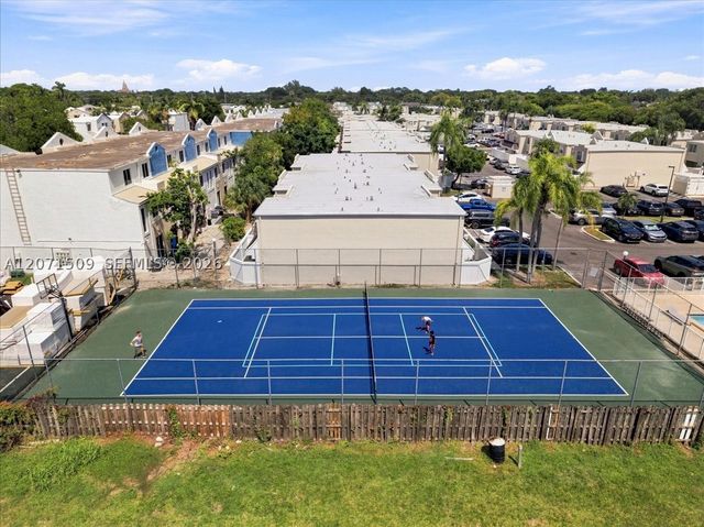 6870 SW 45th Ln 230, Miami, FL 33155