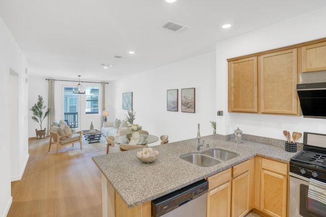 1425 Lavender Loop, Milpitas, CA 95035