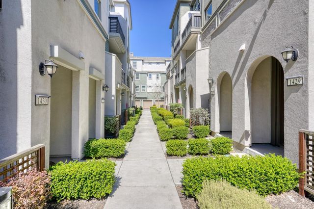 1425 Lavender Loop, Milpitas, CA 95035