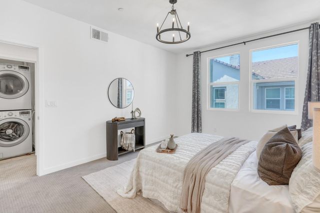 1425 Lavender Loop, Milpitas, CA 95035