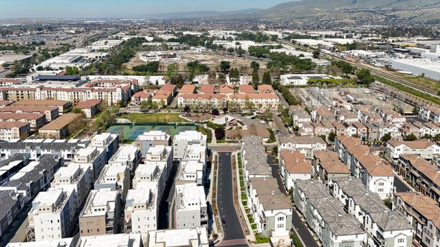 1425 Lavender Loop, Milpitas, CA 95035