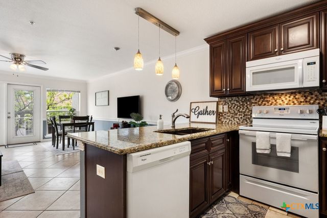 730 E Mather Street L301, New Braunfels, TX 78130