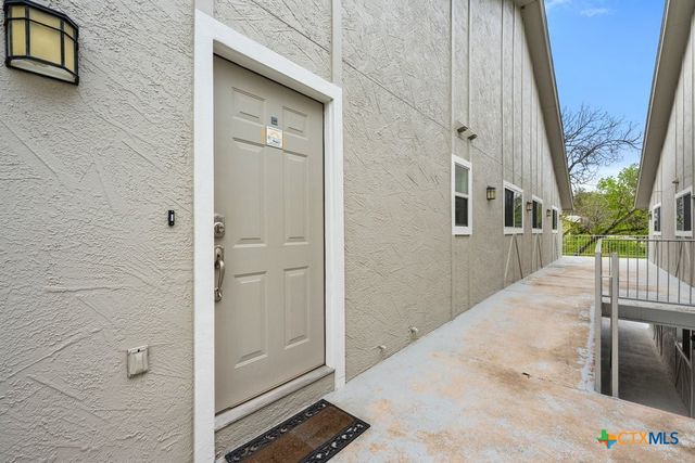 730 E Mather Street L301, New Braunfels, TX 78130