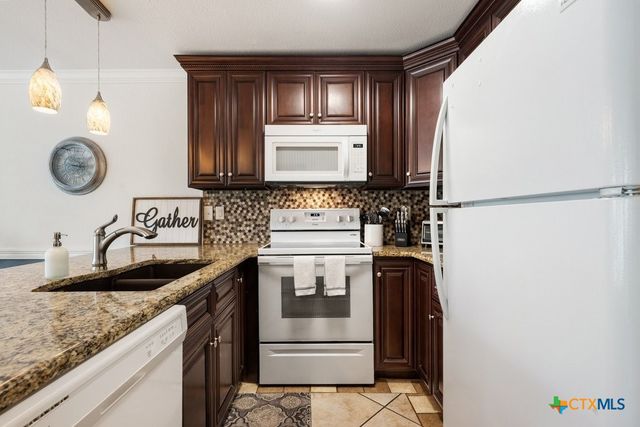 730 E Mather Street L301, New Braunfels, TX 78130