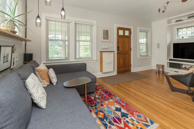 3323 Buchanan Street NE, Minneapolis, MN 55418