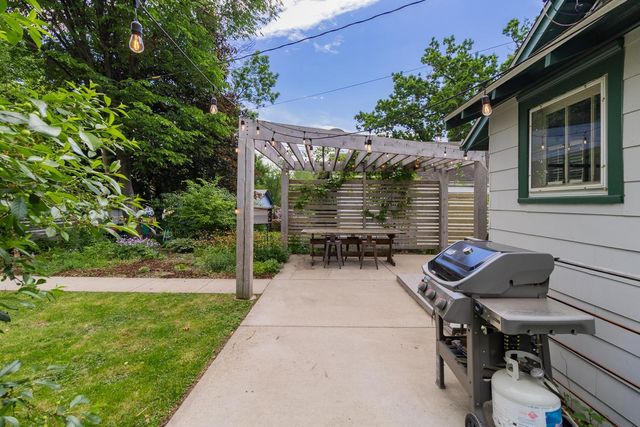 3323 Buchanan Street NE, Minneapolis, MN 55418