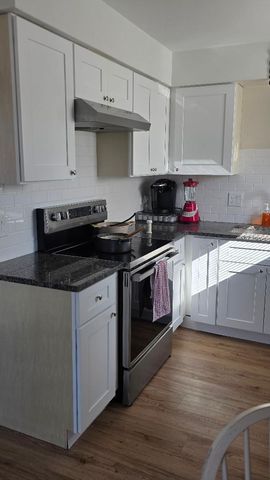 20 Arrowhead Drive 12, Algonquin, IL 60102