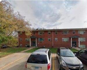 20 Arrowhead Drive 12, Algonquin, IL 60102