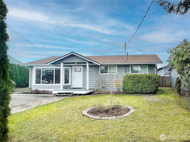 9521 Sharon Drive, Everett, WA 98204