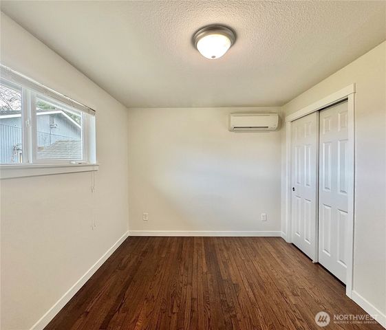 9521 Sharon Drive, Everett, WA 98204