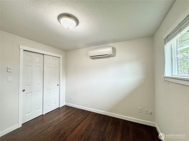 9521 Sharon Drive, Everett, WA 98204