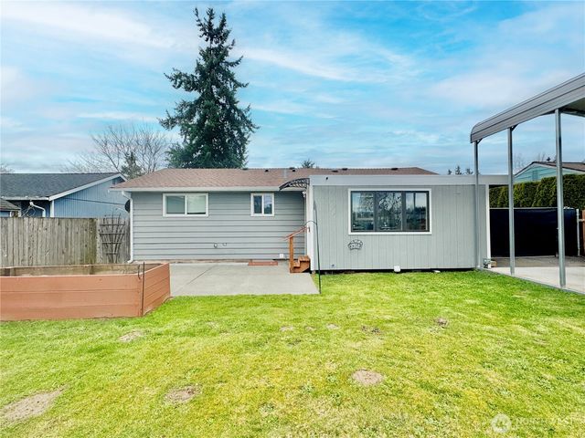 9521 Sharon Drive, Everett, WA 98204