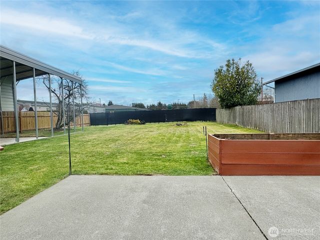 9521 Sharon Drive, Everett, WA 98204