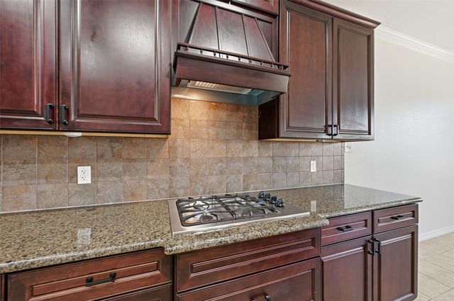 851 Valley Ridge Road, Burleson, TX 76028