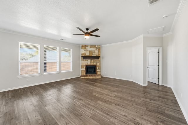 851 Valley Ridge Road, Burleson, TX 76028