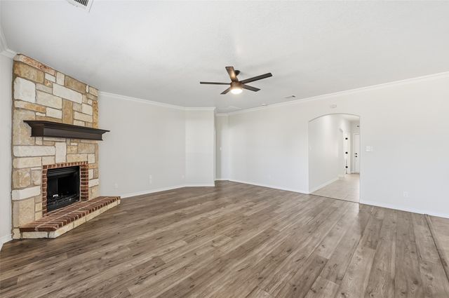 851 Valley Ridge Road, Burleson, TX 76028