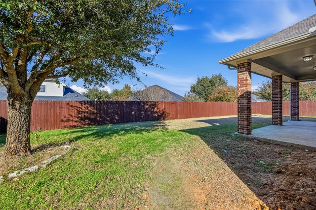 851 Valley Ridge Road, Burleson, TX 76028