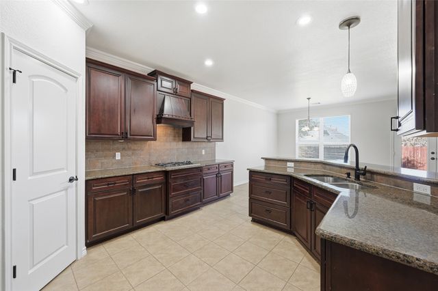 851 Valley Ridge Road, Burleson, TX 76028