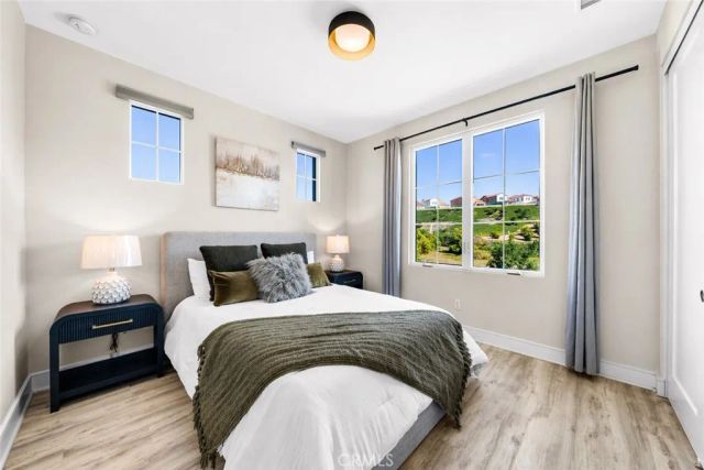 162 Winnett, Irvine, CA 92602