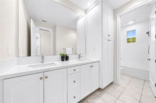 162 Winnett, Irvine, CA 92602