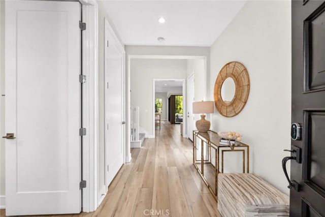 162 Winnett, Irvine, CA 92602
