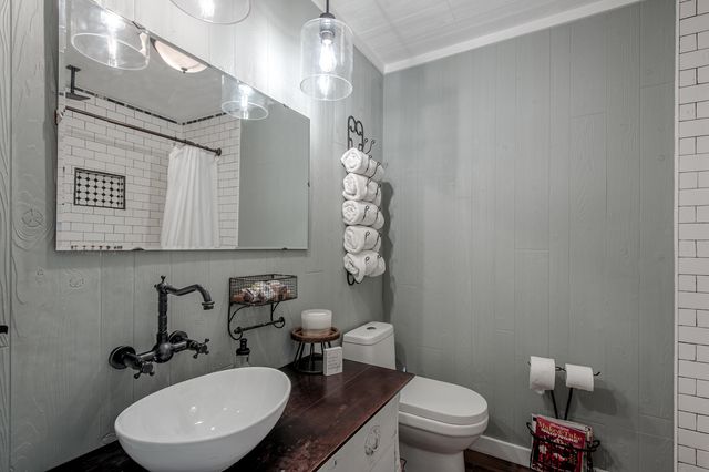 757 Ransom Road, Valparaiso, IN 46385